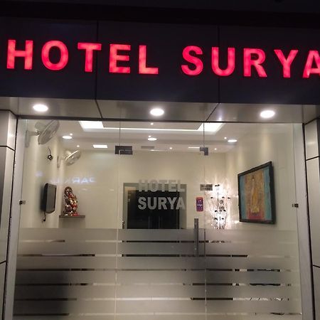 Hotel Surya Haldwāni Zewnętrze zdjęcie